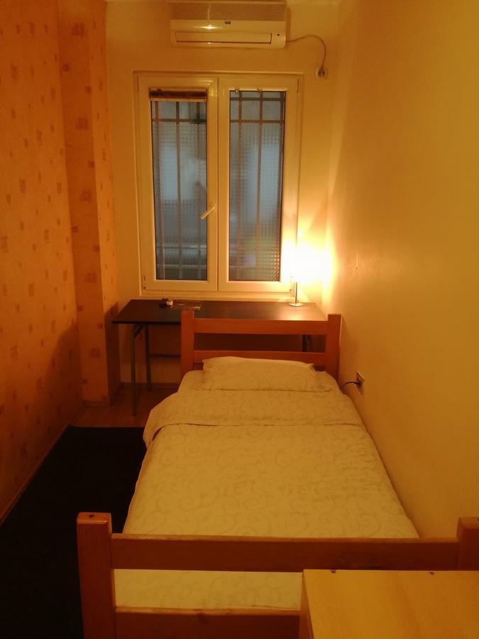 Hostel Jasmin Beograd Bagian luar foto